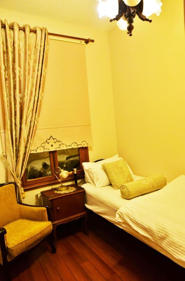 Ottoman Suites By Sera House Istanbul Exterior photo