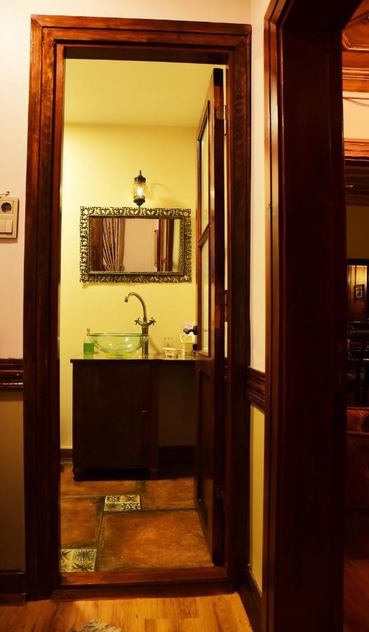 Ottoman Suites By Sera House Istanbul Exterior photo